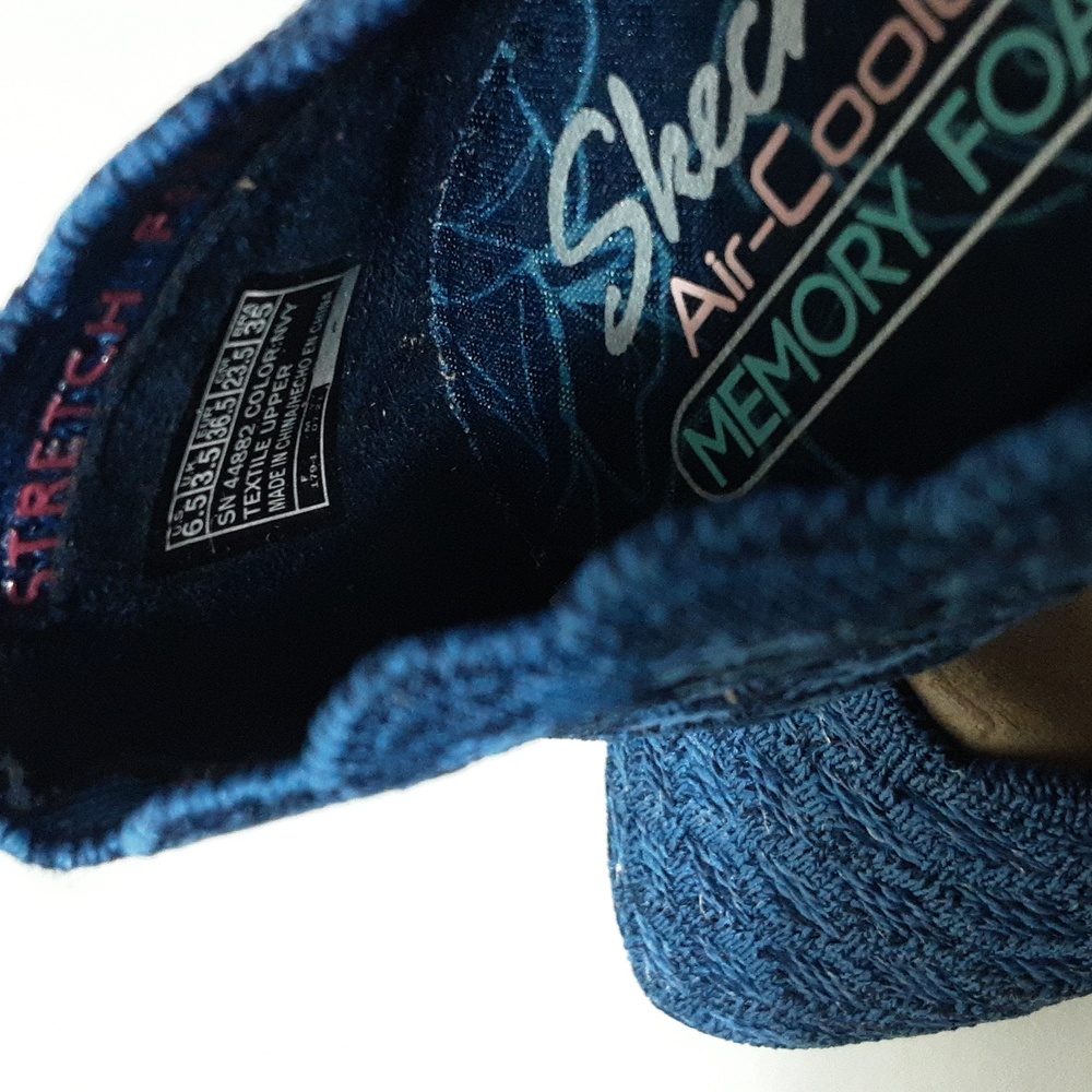 Skechers Blue Scalloped Edge Stretch Woven Flats - Picture 4 of 10